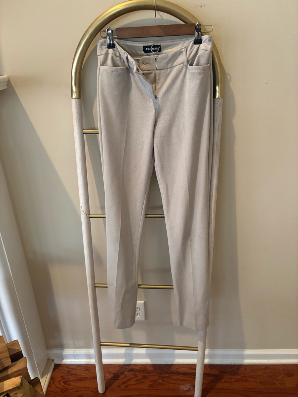 Express Women's Light Tan Dress Pants